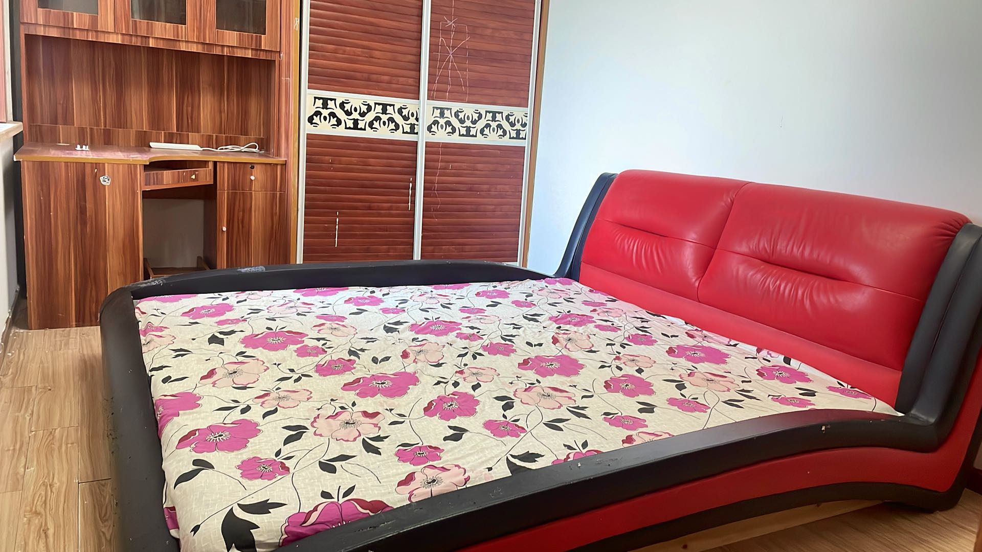 汤逊湖山庄 随时看房·