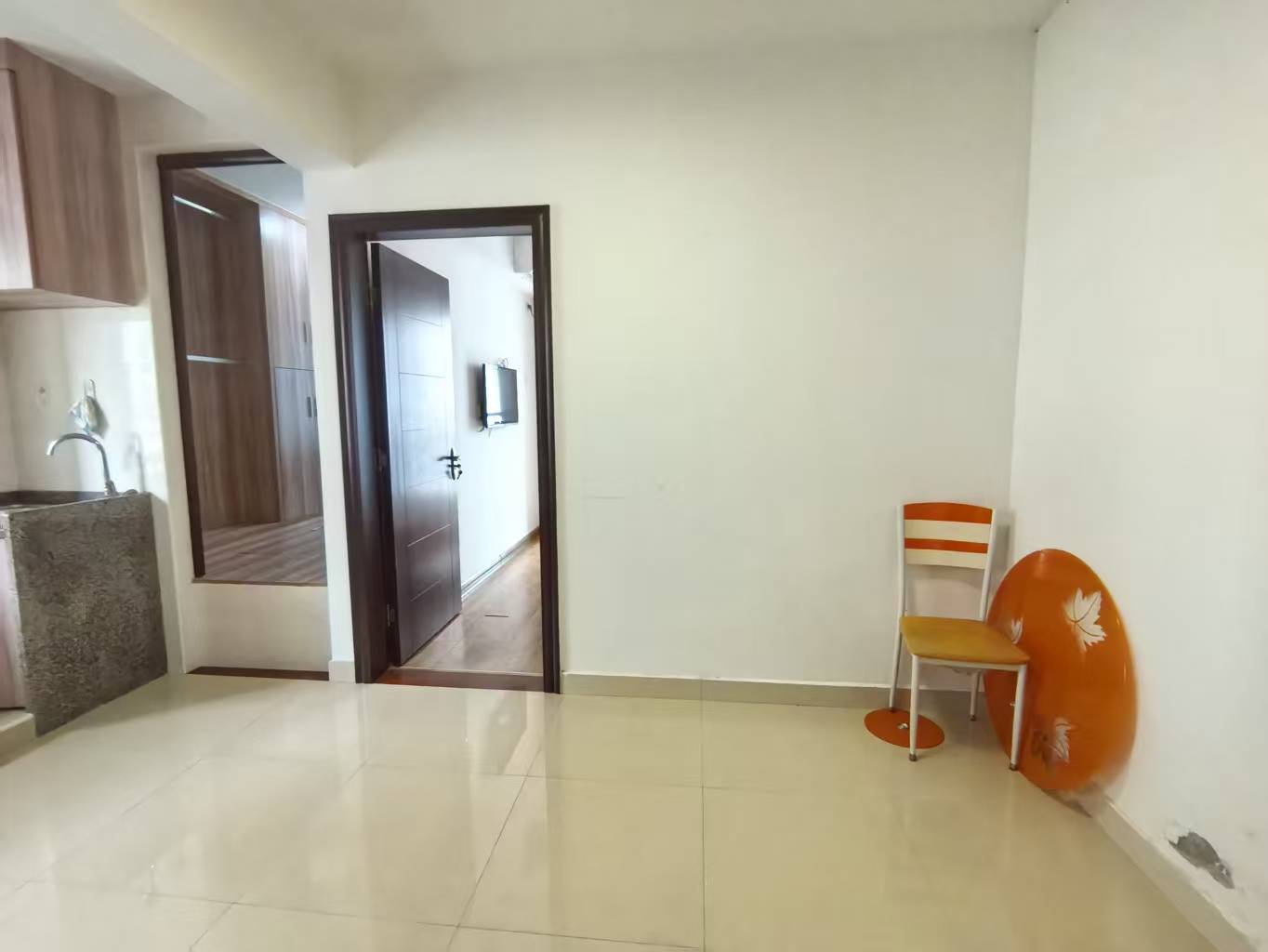 星宏博浩 2居室 1300元/月