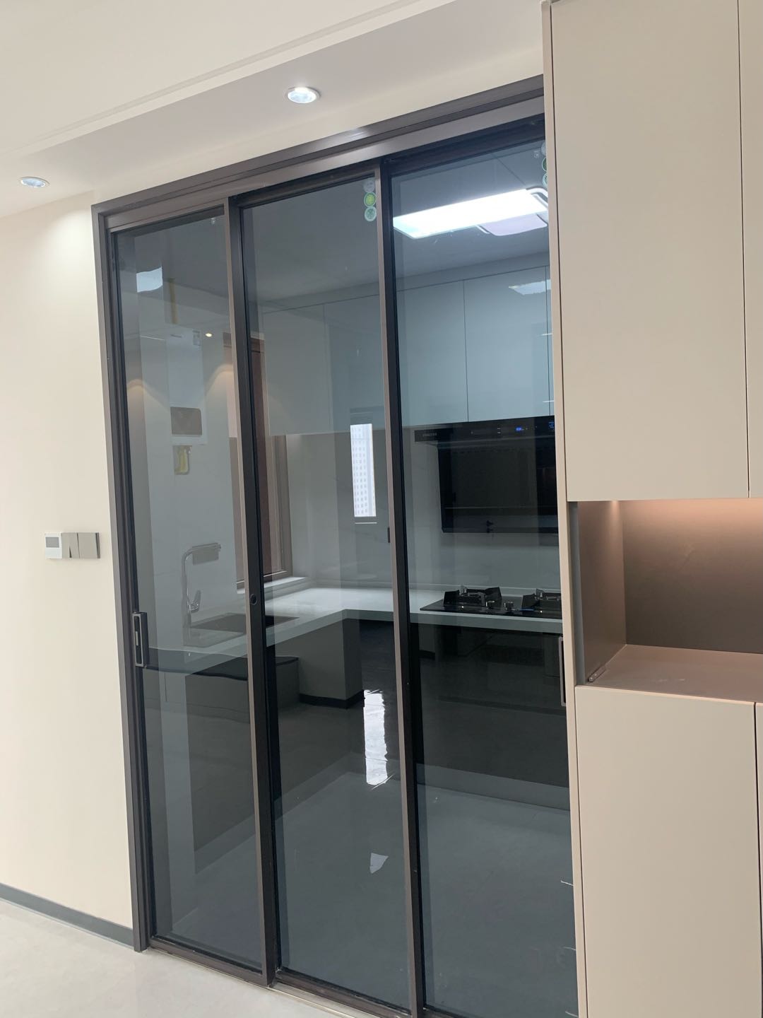 连山湖小区 随时看房·