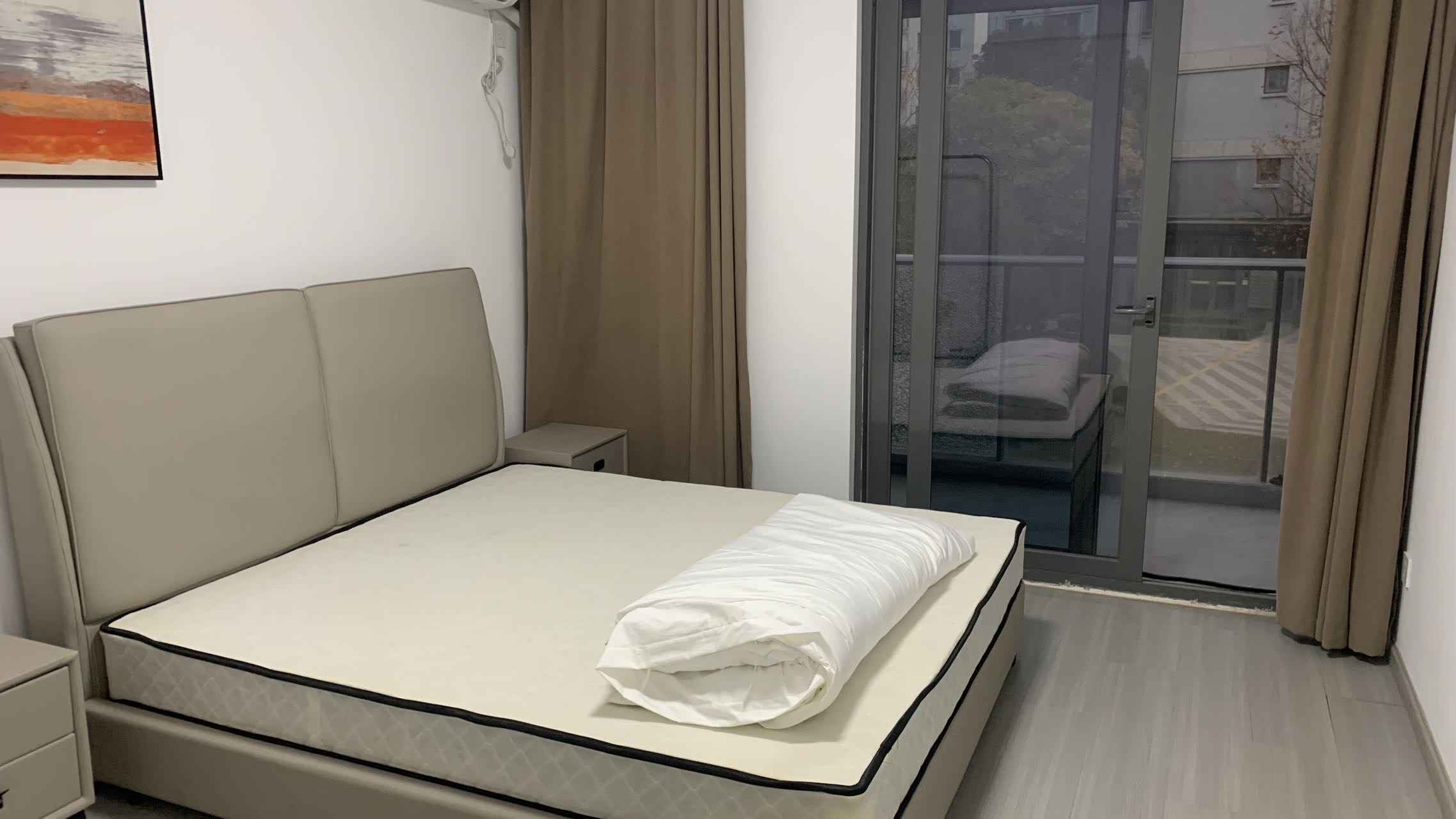 柳岸阁 随时看房·