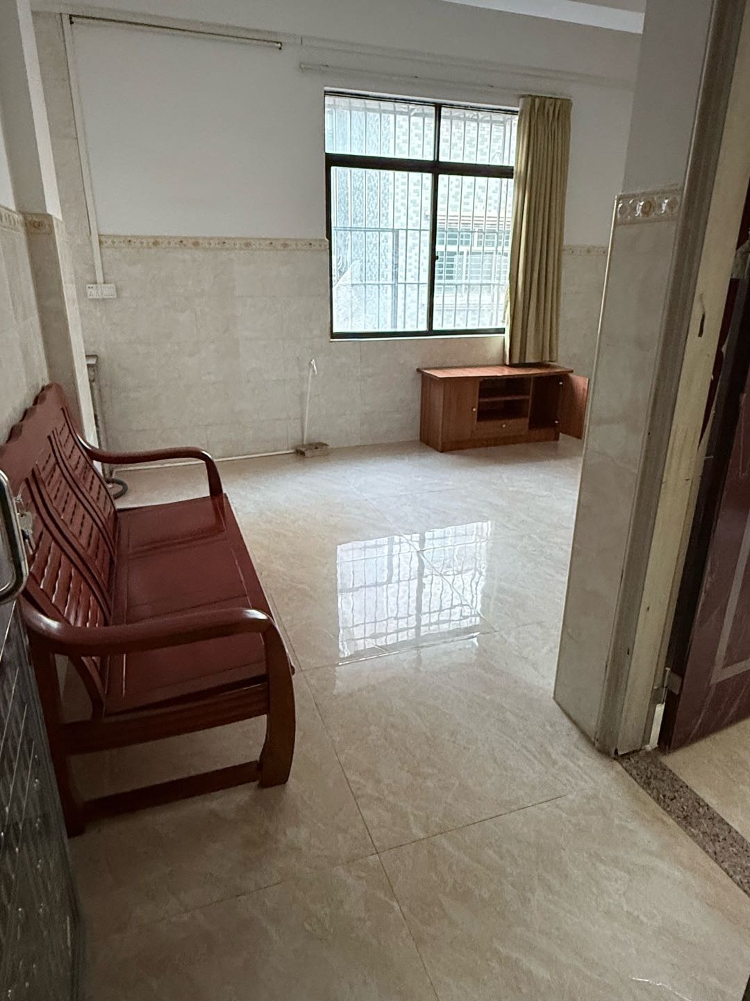 绿晨大厦 随时看房·