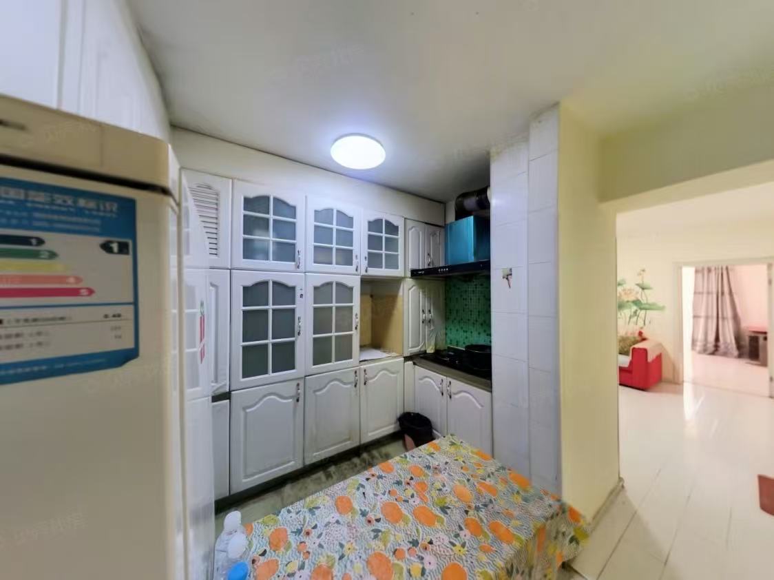 西革新里108号院 随时看房·