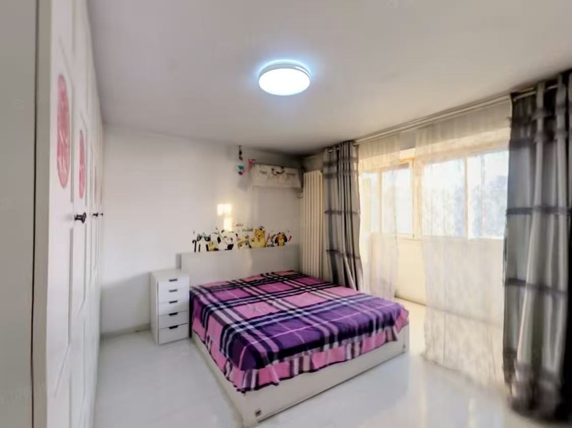 西革新里108号院 随时看房·