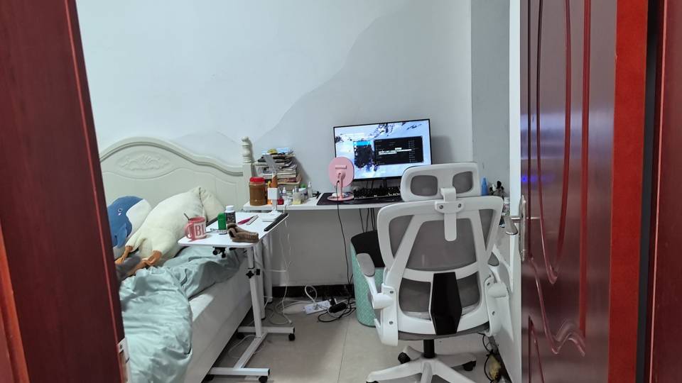 新怡花园a区 随时看房·