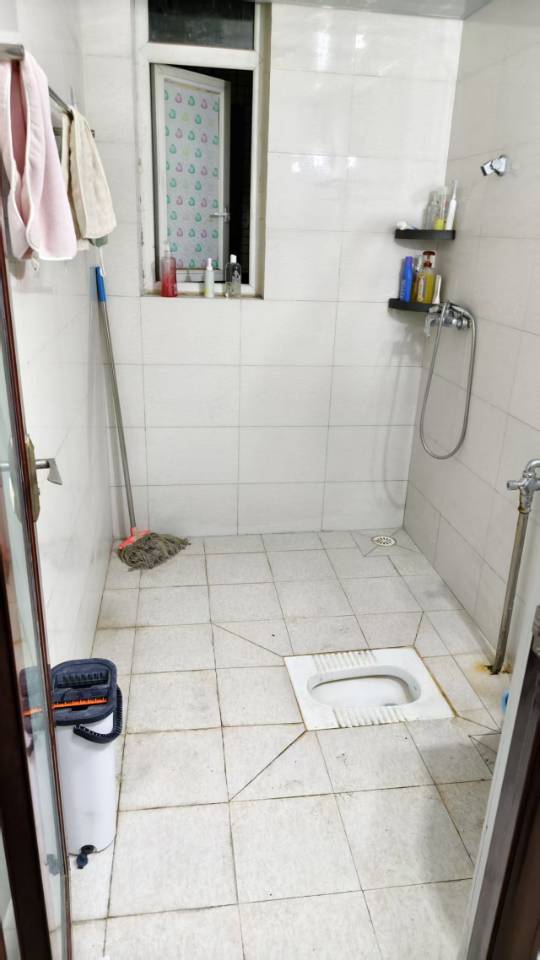 新怡花园a区 随时看房·