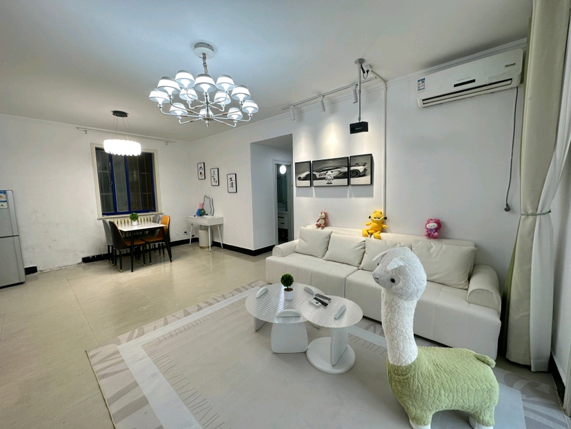 杰信花园5幢 随时看房·