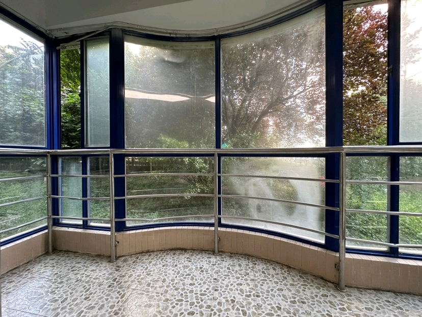 杰信花园5幢 随时看房·