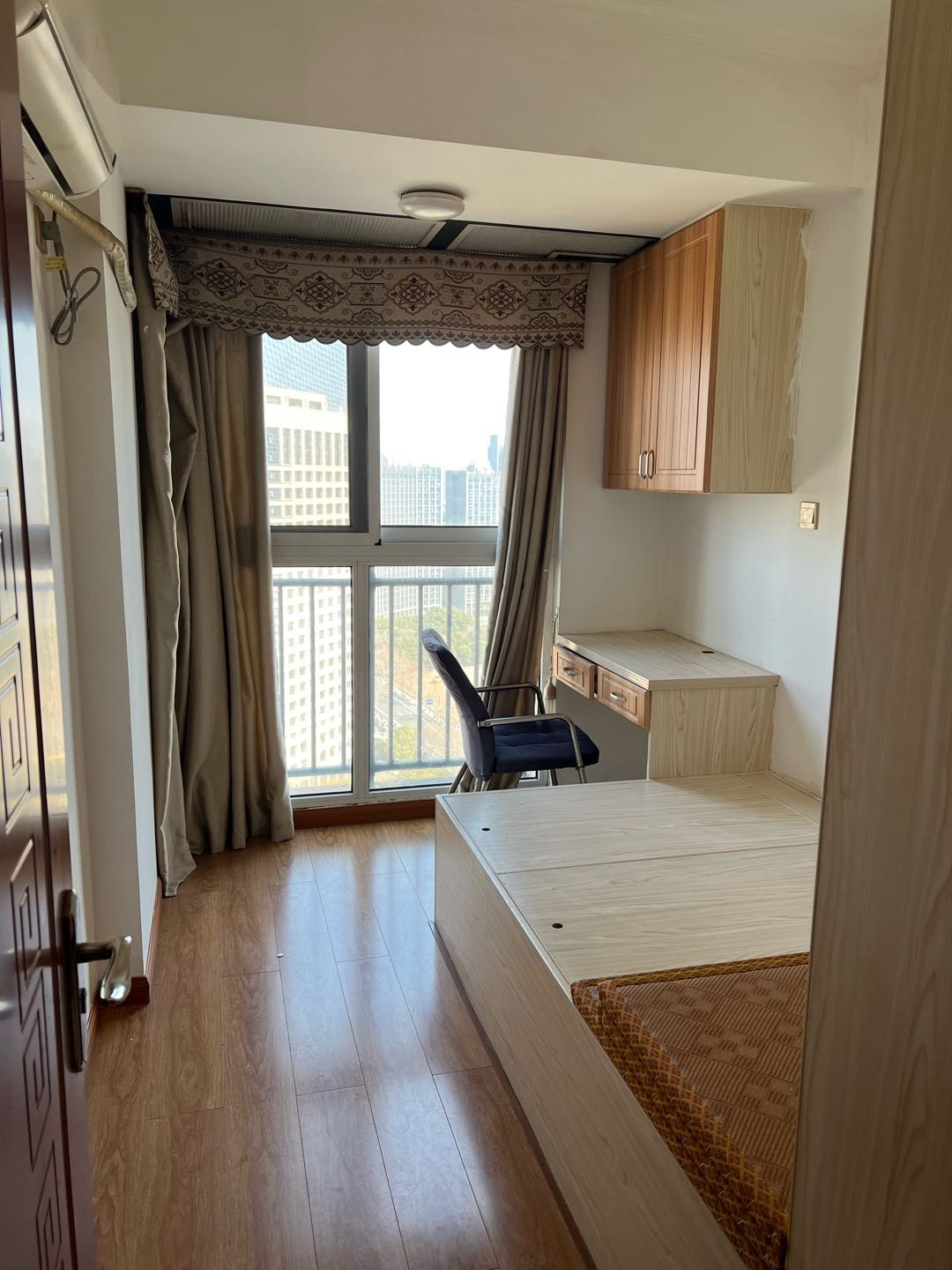 临平尚峰轩 随时看房·