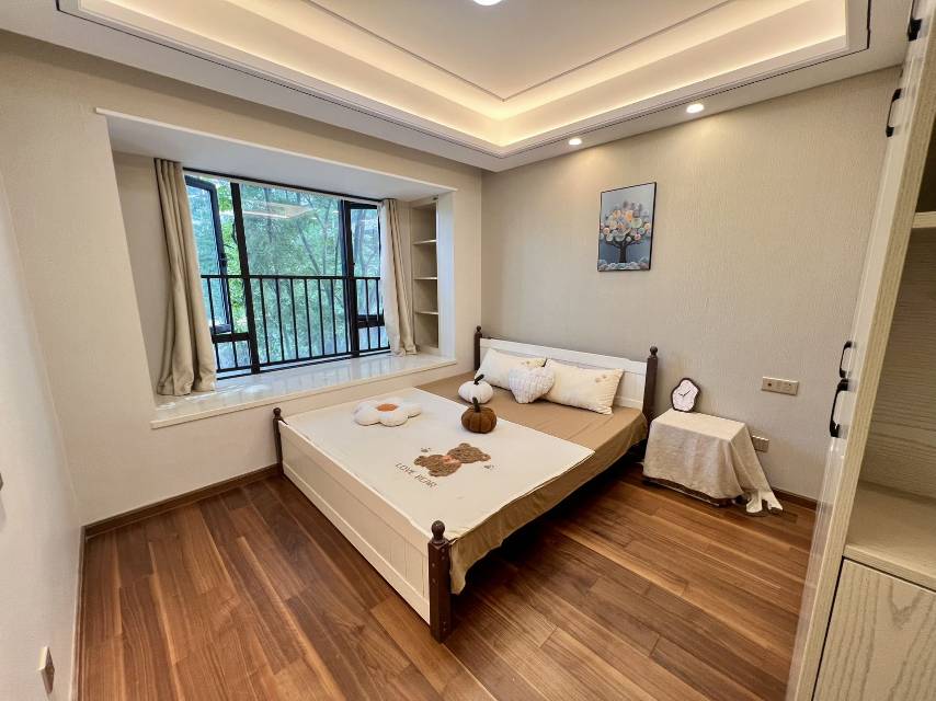 中海天府云岭一期 3居室 1250元/月