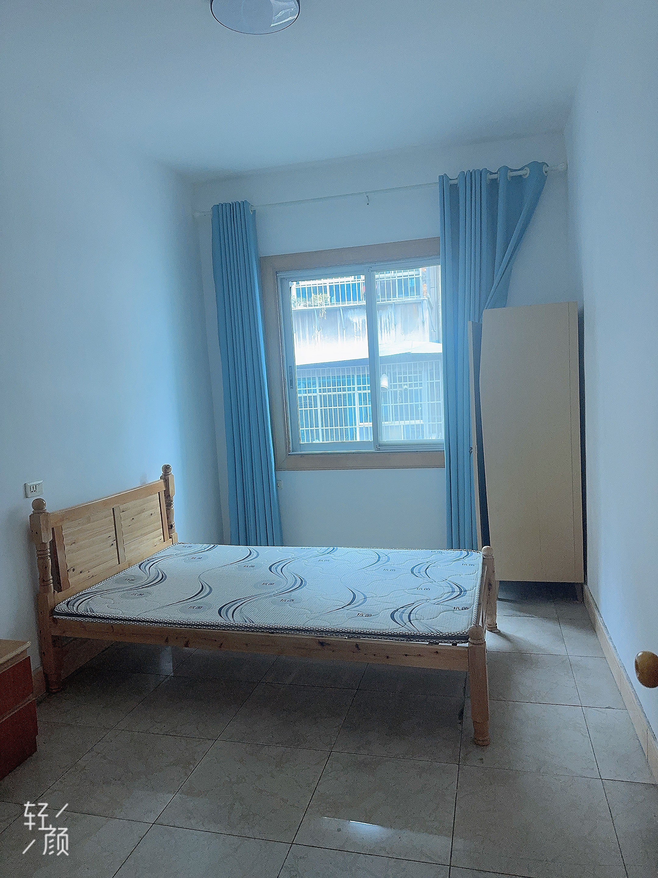 凤冈县龙泉镇和平路粮食局小区 随时看房·