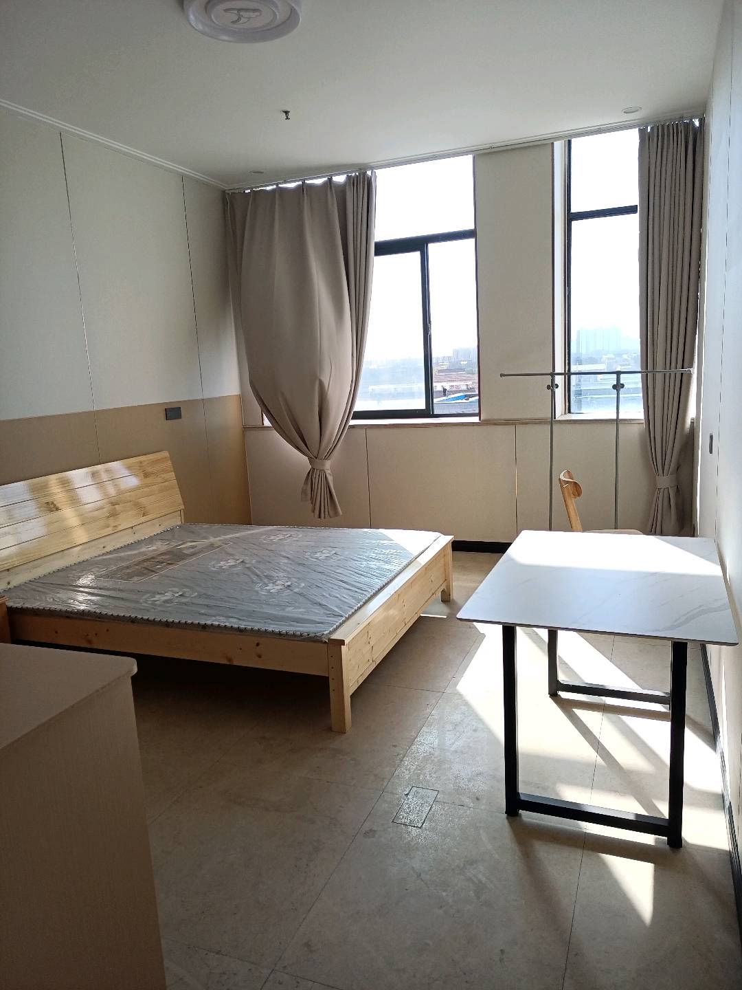 紫金公寓 1居室 1400元/月