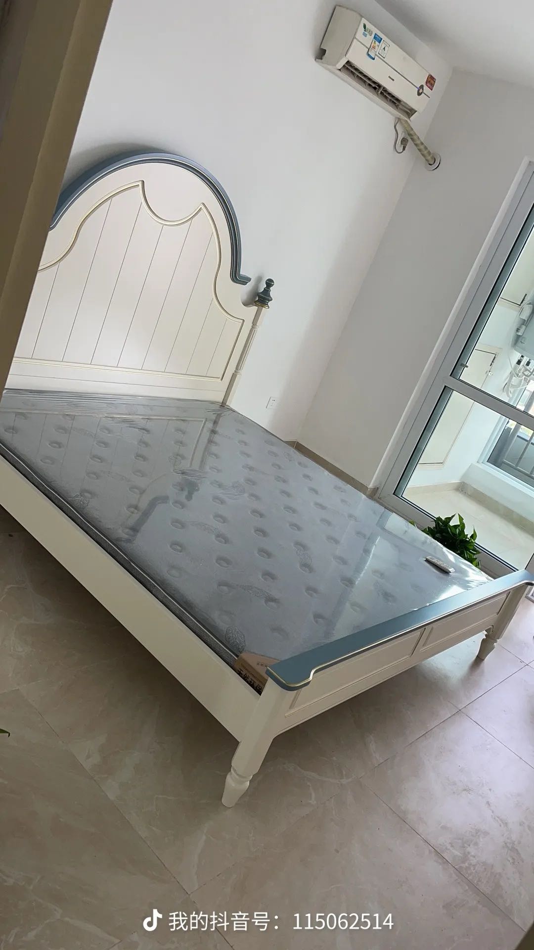 江畔花苑 随时看房·