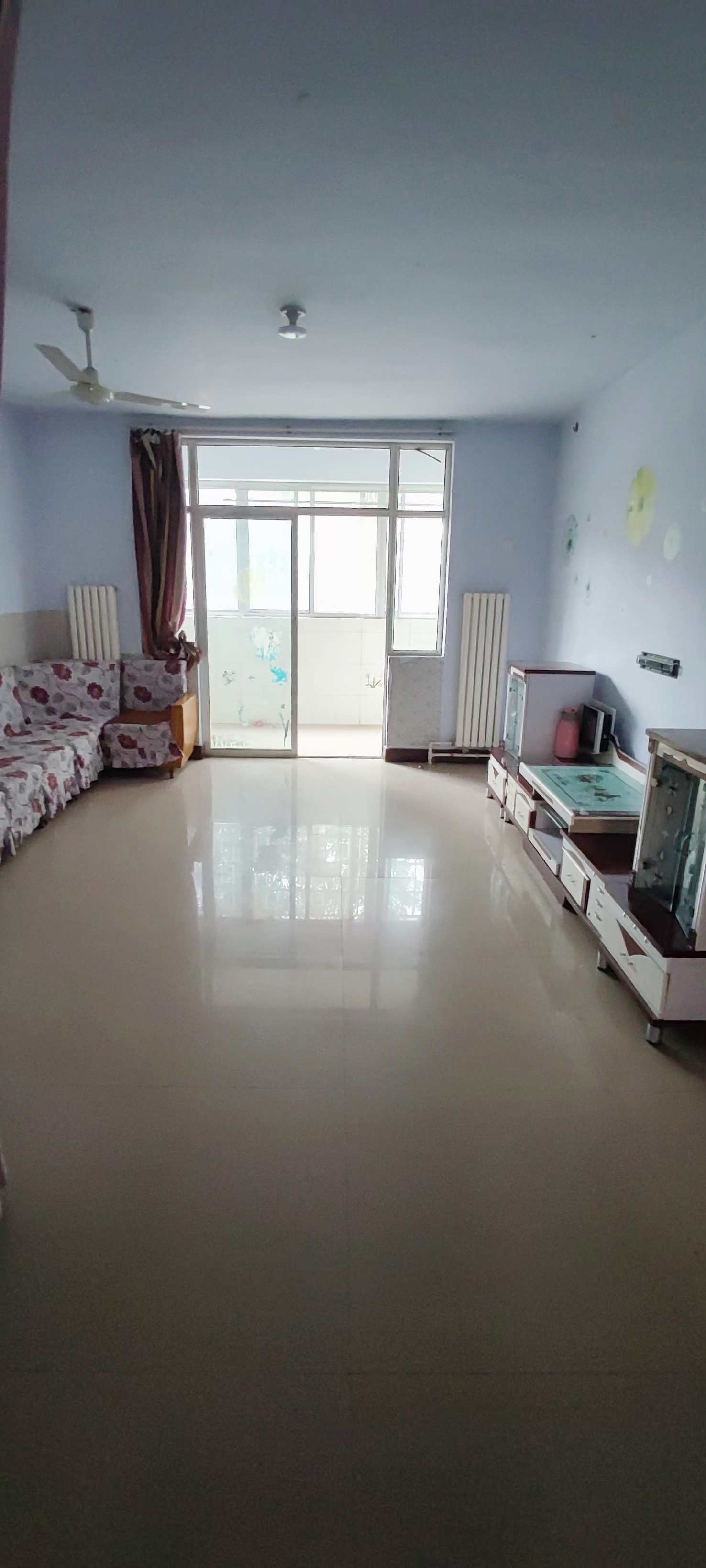 山东费县富贵花园小区 3居室 1100元/月