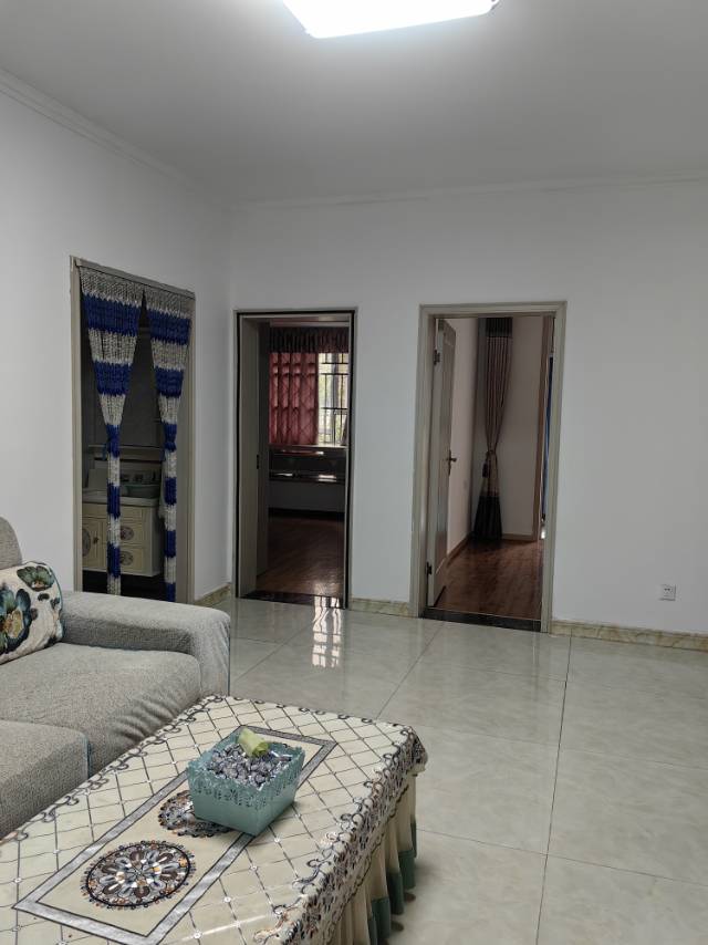 东郡B区 随时看房·