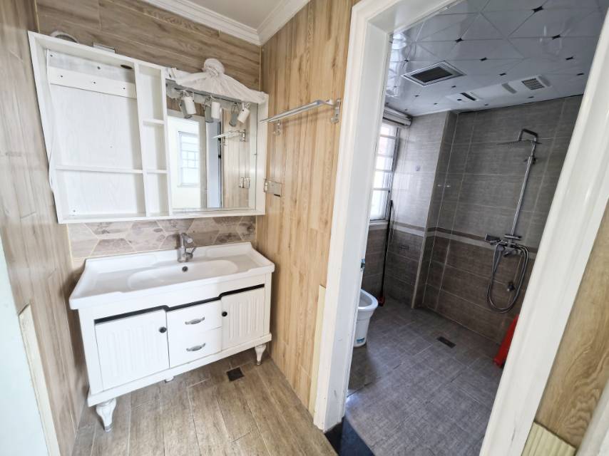 远洋世界三期 随时看房·