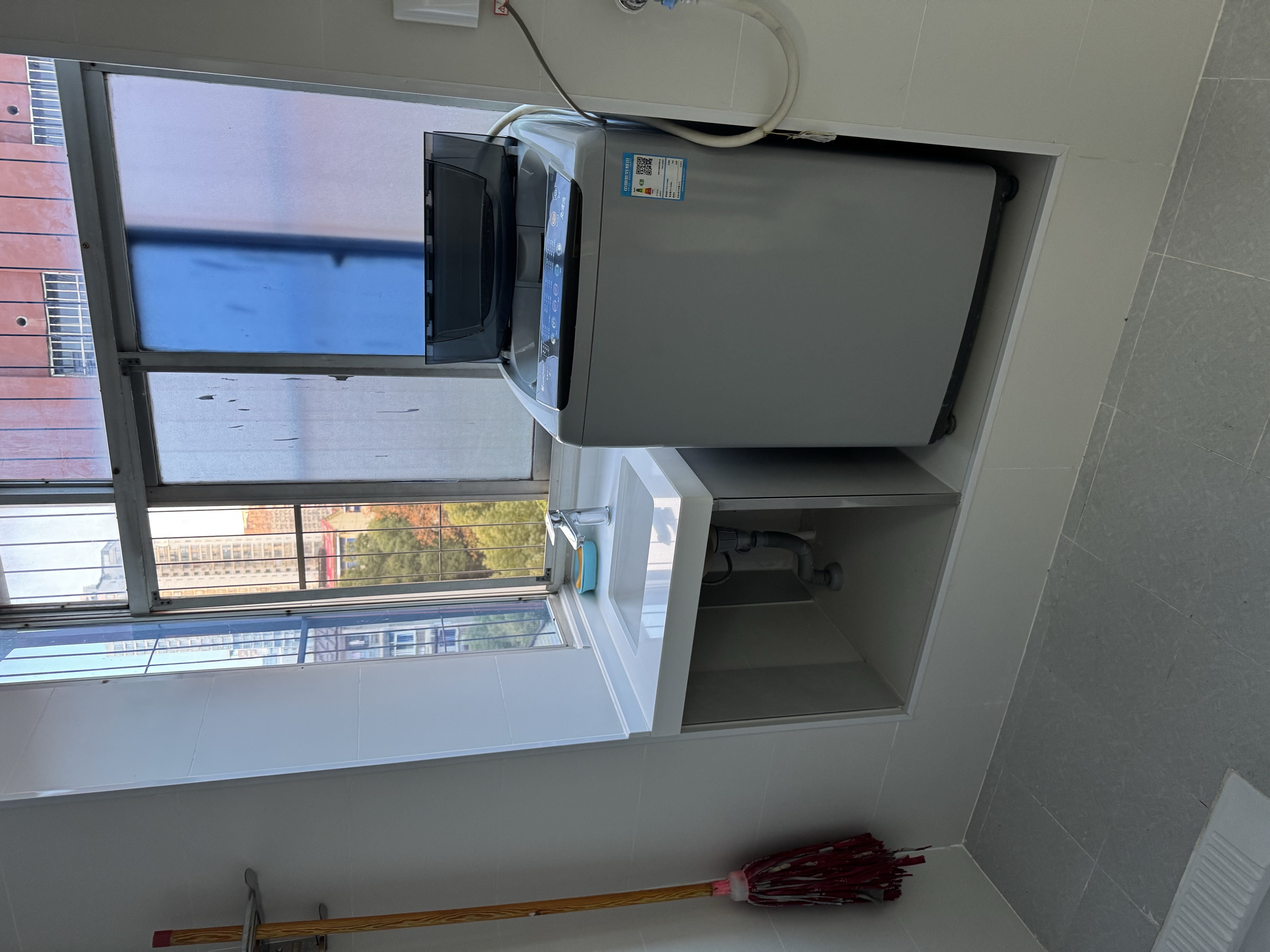 湖橡社区 随时看房·