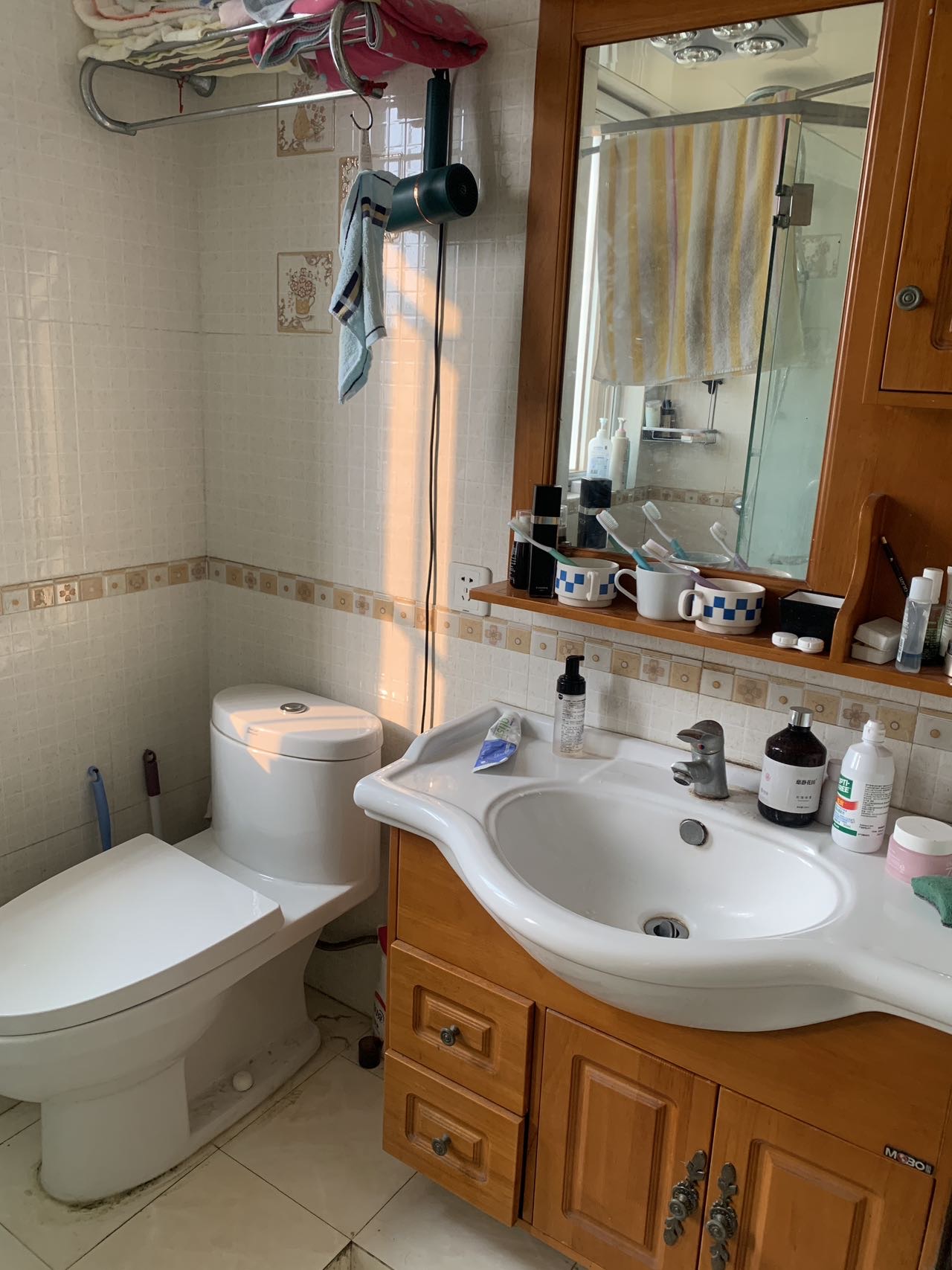 罗山七村 随时看房·