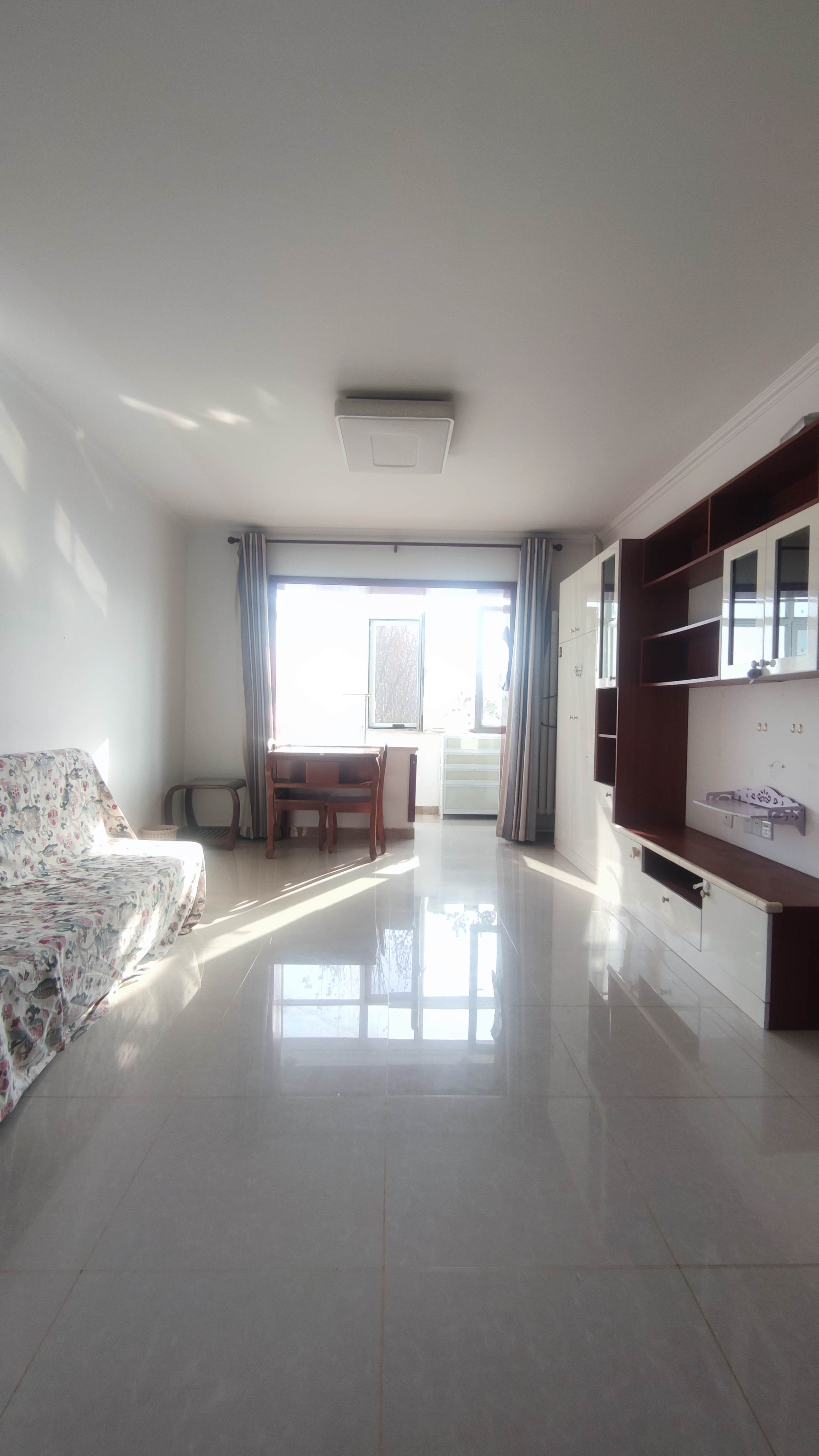 农垦学院家属楼 2居室 5000元/月