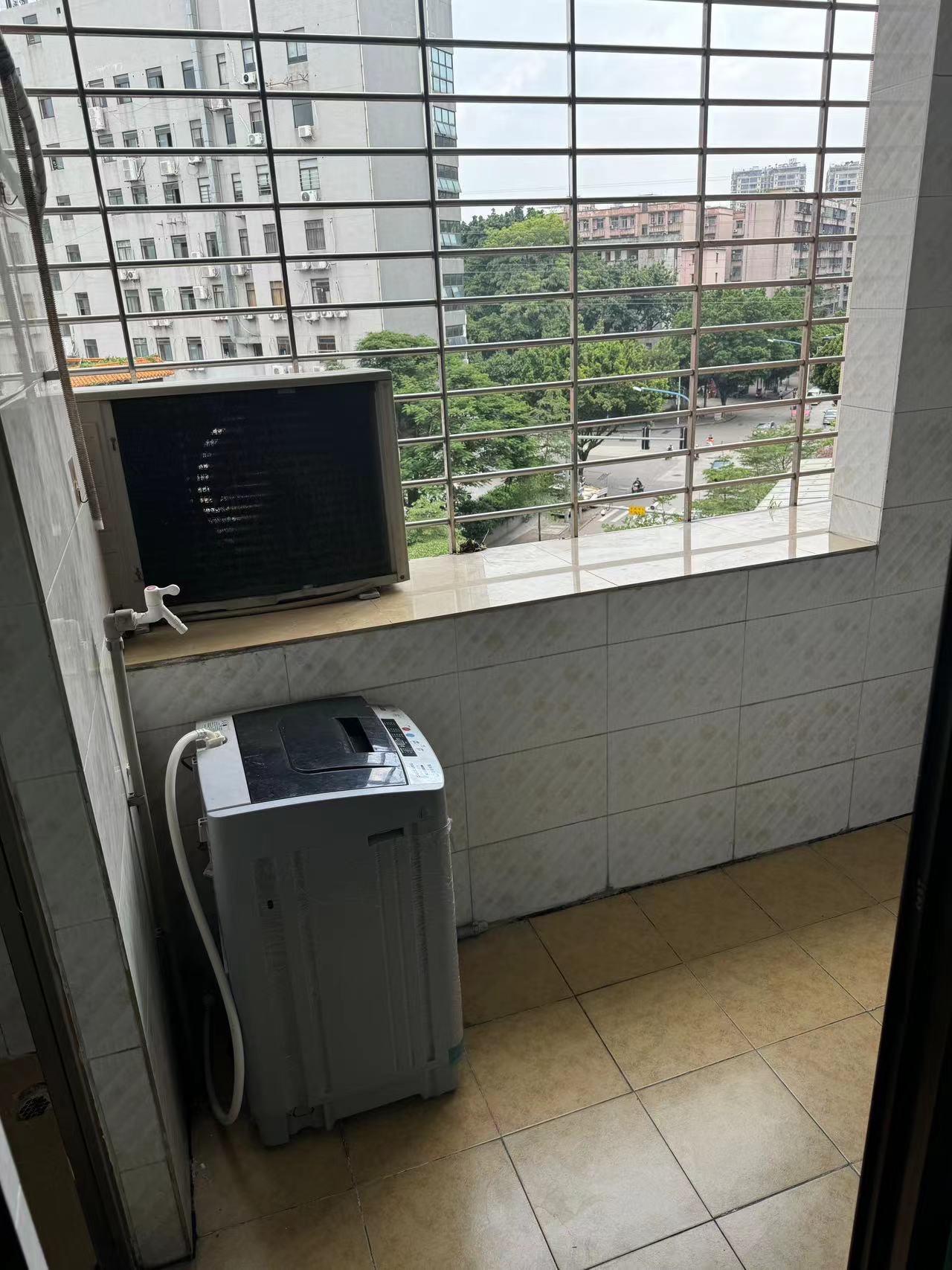 依依公寓 随时看房·