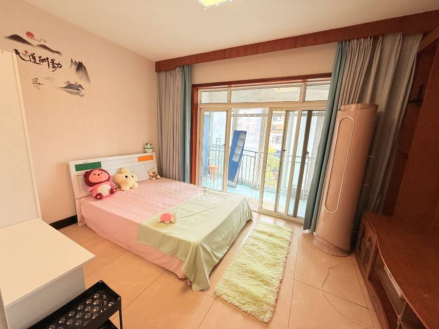 双兴名居 3居室 800元/月