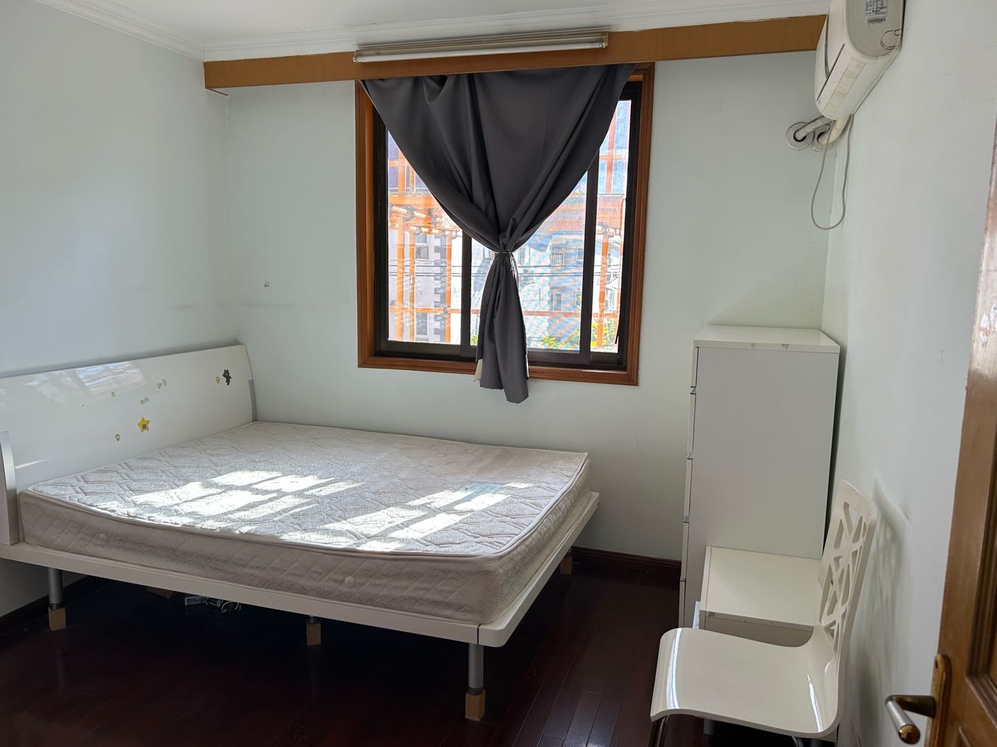 锦西路63弄 2居室 4800元/月