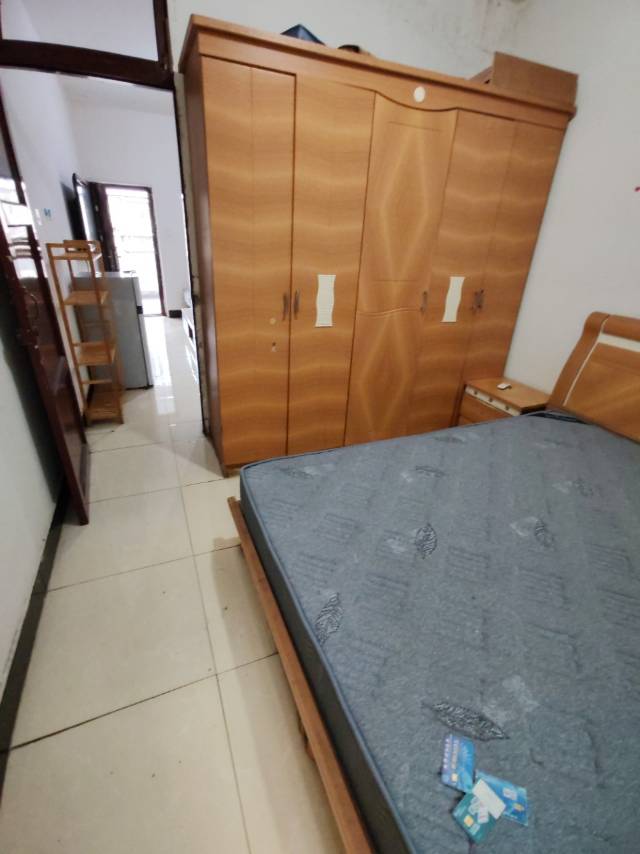 世发家园 随时看房·