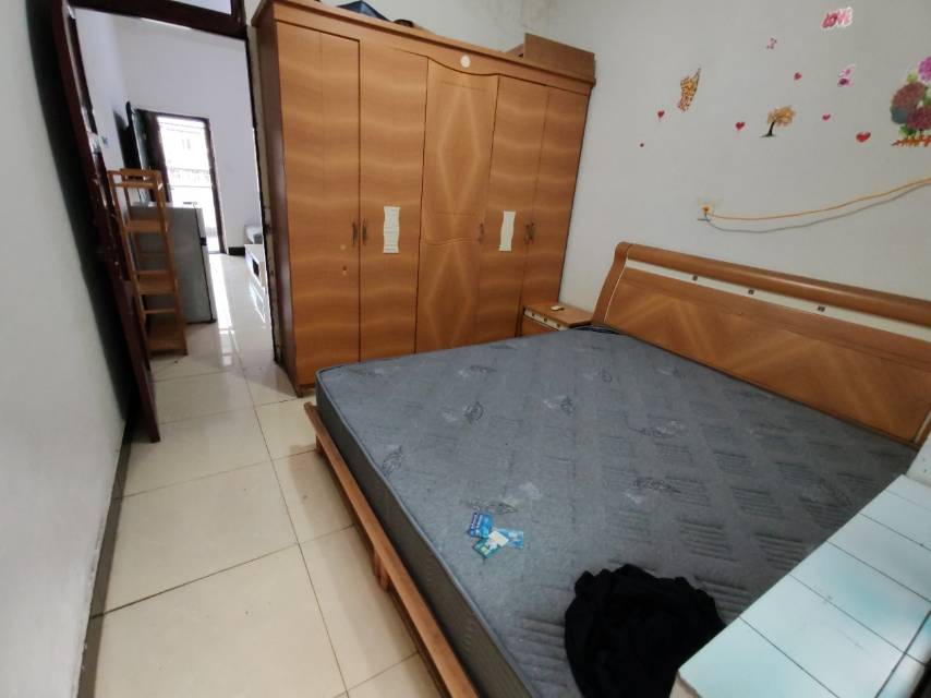 世发家园 随时看房·