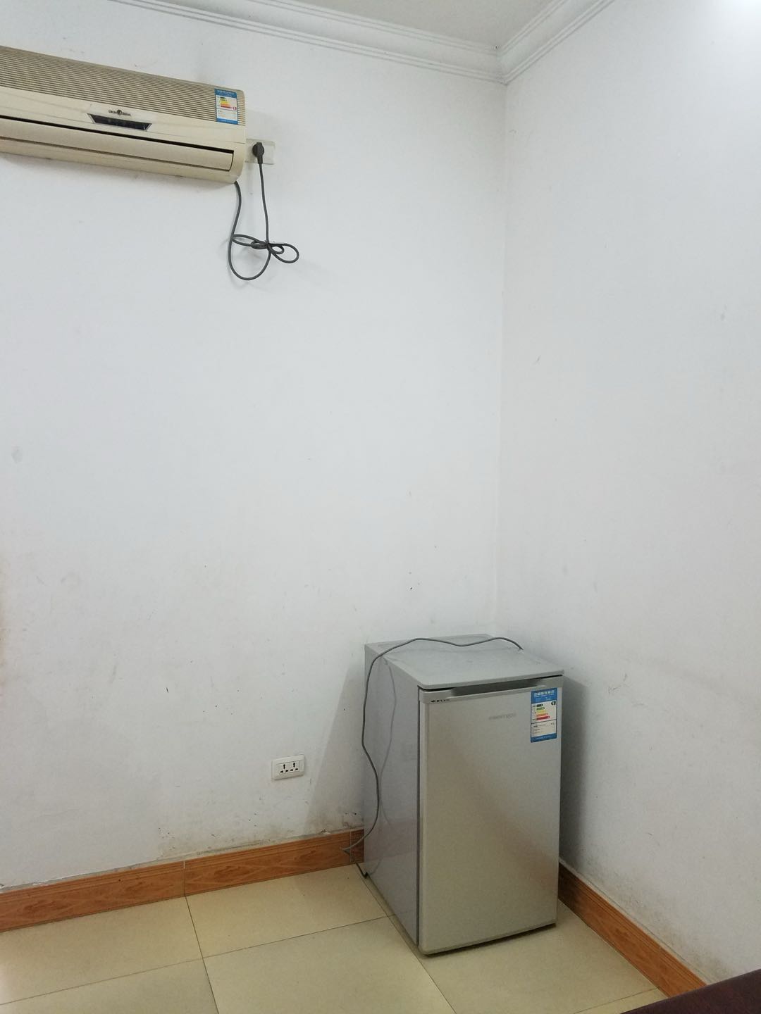 凤凰广场附近沿湖路11号 随时看房·