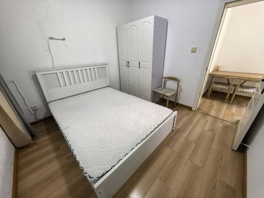 世发家园 随时看房·