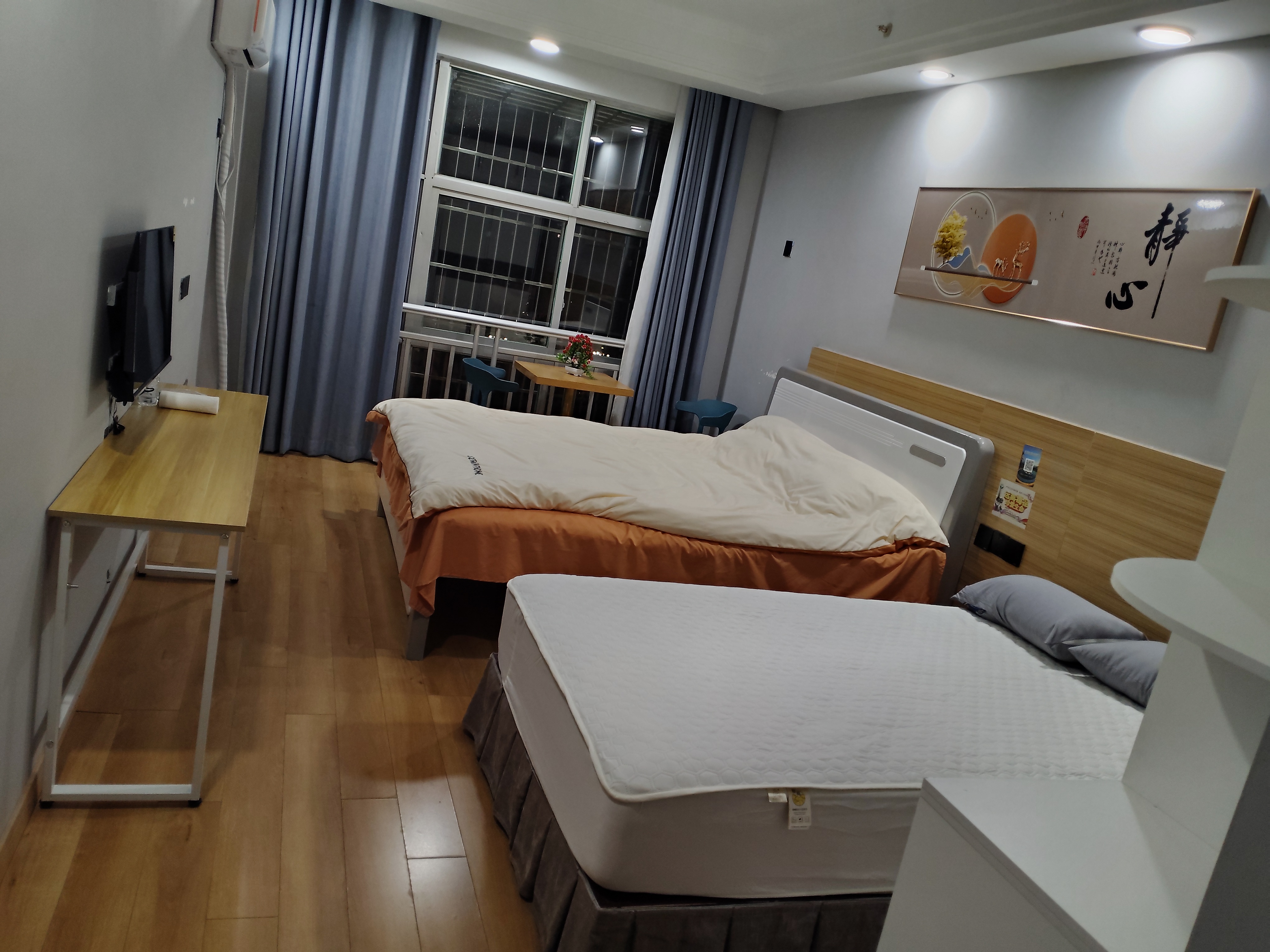 永丰县地王大厦国光超市帝王商务宾馆内 随时看房·