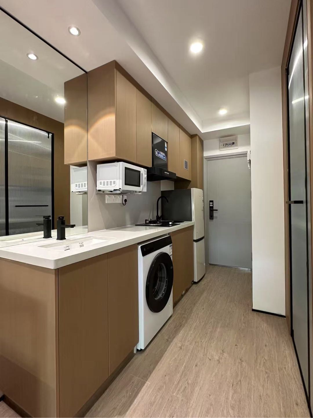 瞿溪新村 随时看房·