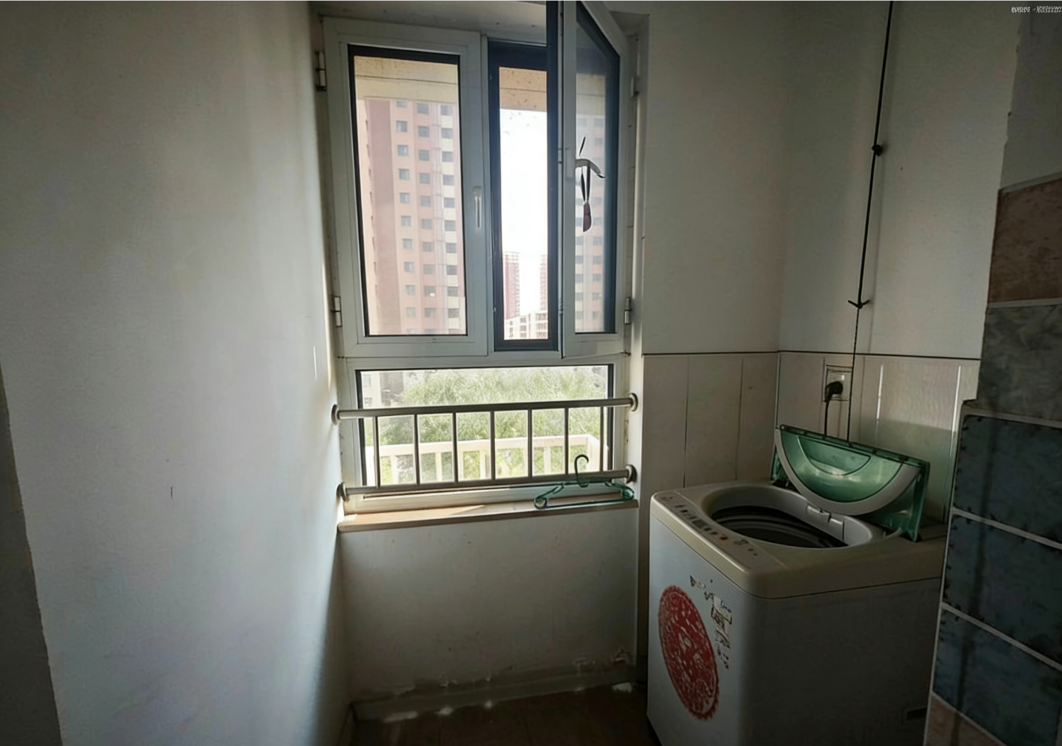 滨华花园 随时看房·