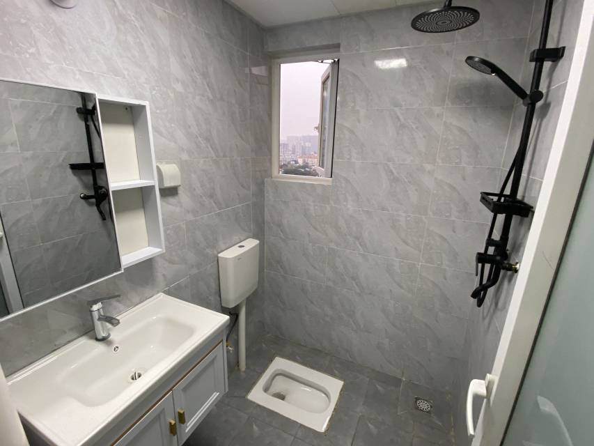 龙峰佳苑 随时看房·