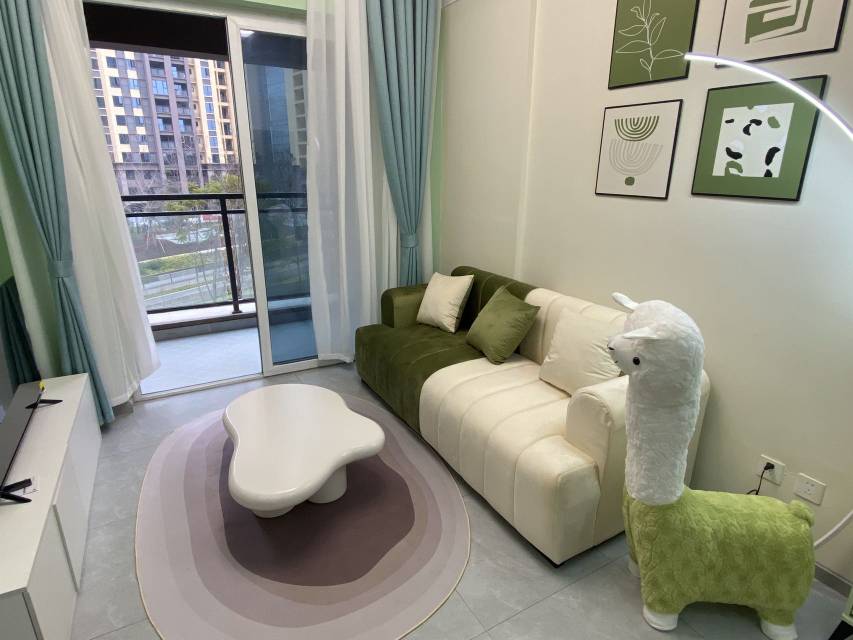 龙峰佳苑 1居室 2380元/月