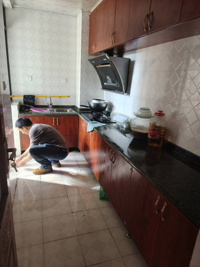 堆龙市地公园 随时看房·