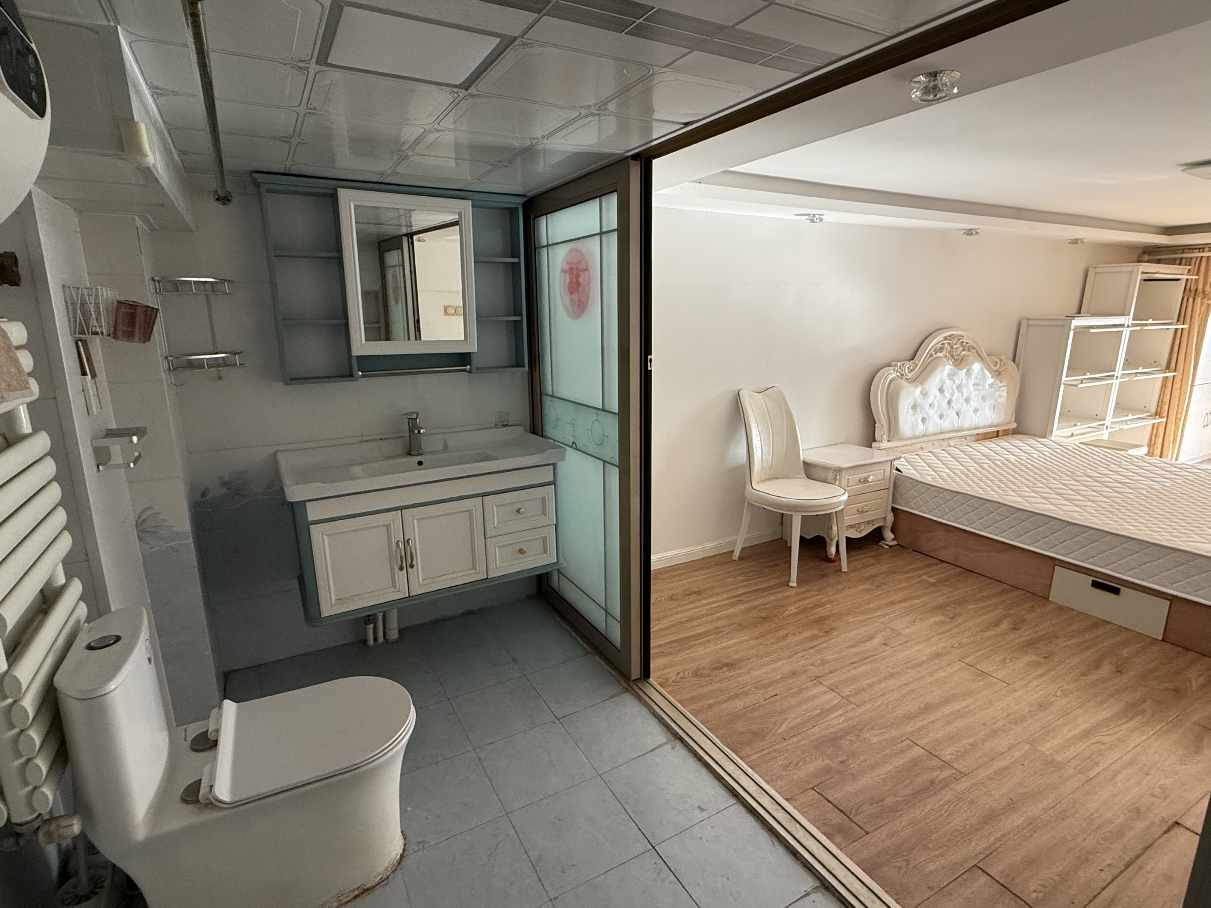 玫瑰兰庭 2居室 2500元/月