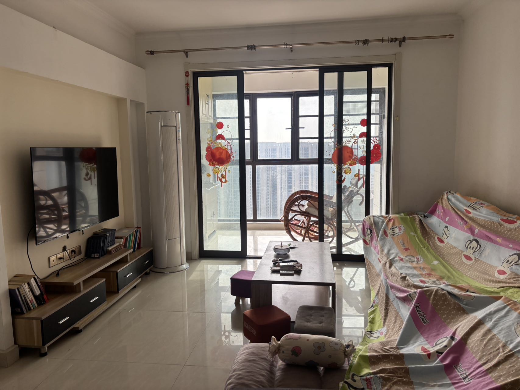 海亮珑园 3居室 2600元/月