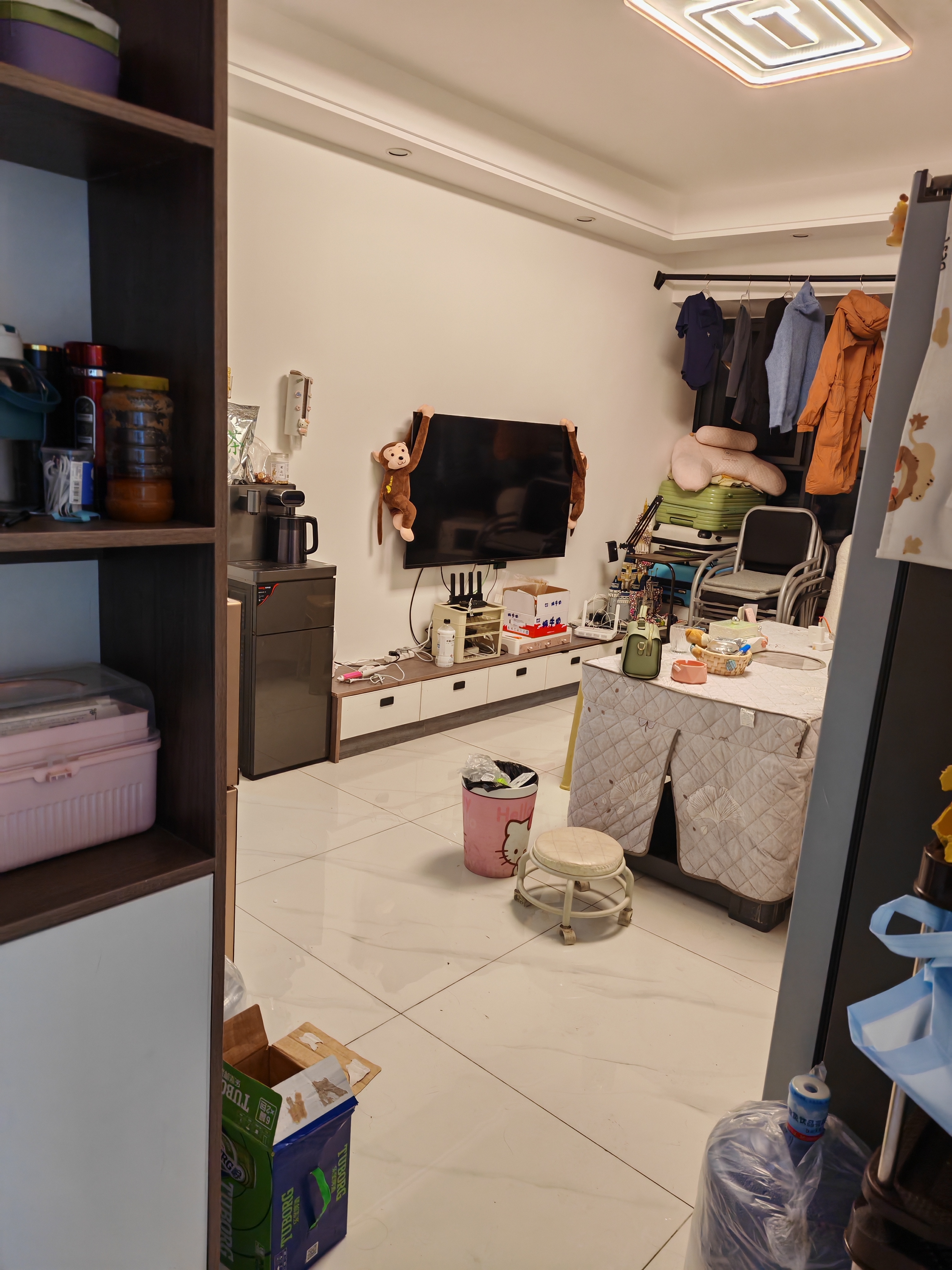 贵汽馨苑小区 2居室 700元/月