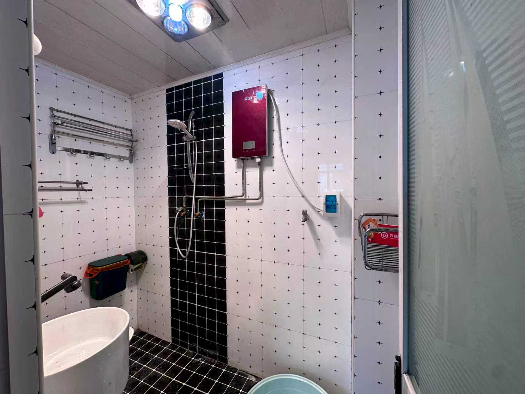 滨河西里中区 随时看房·