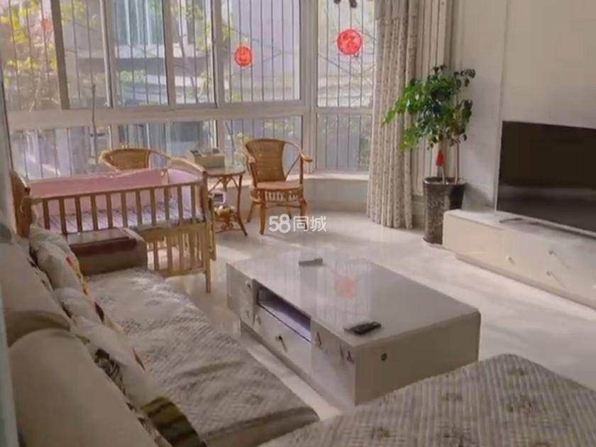 逸东花园 随时看房·