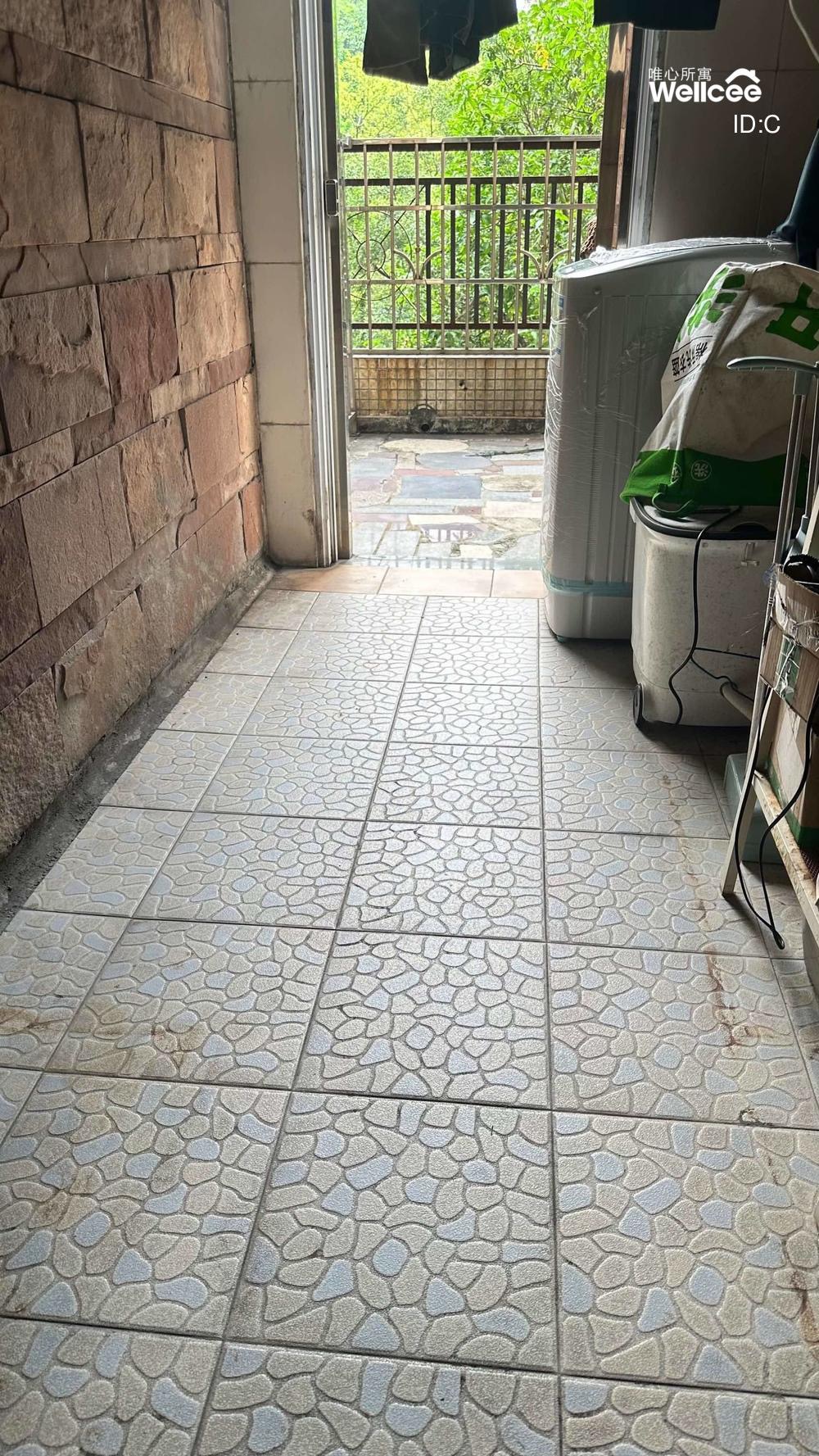 新燕花园 随时看房·