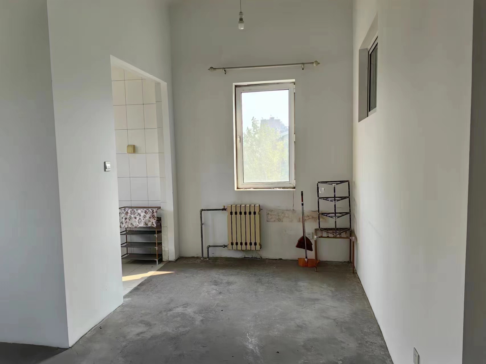 建大花园 3居室 2200元/月