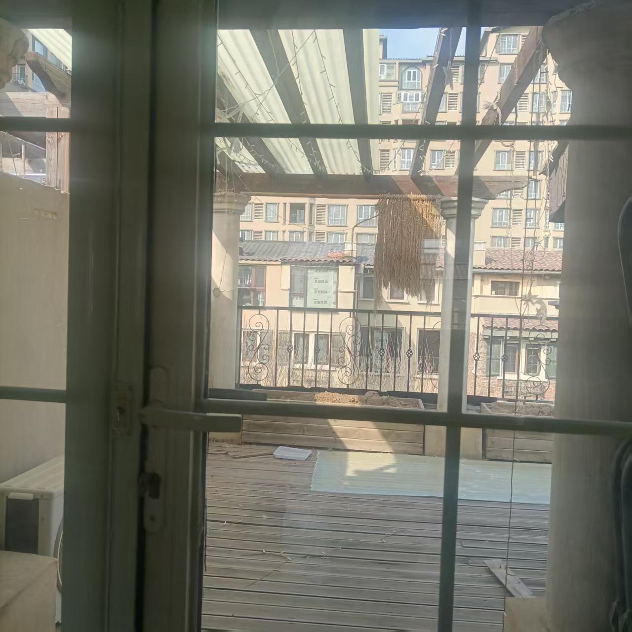 龙湖蔚澜香醍 随时看房·