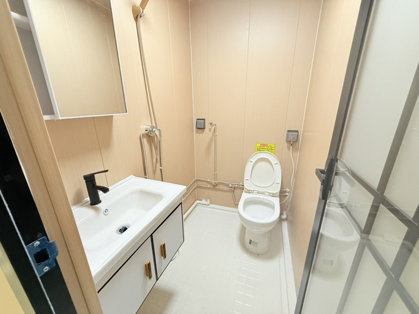 东新小区 随时看房·