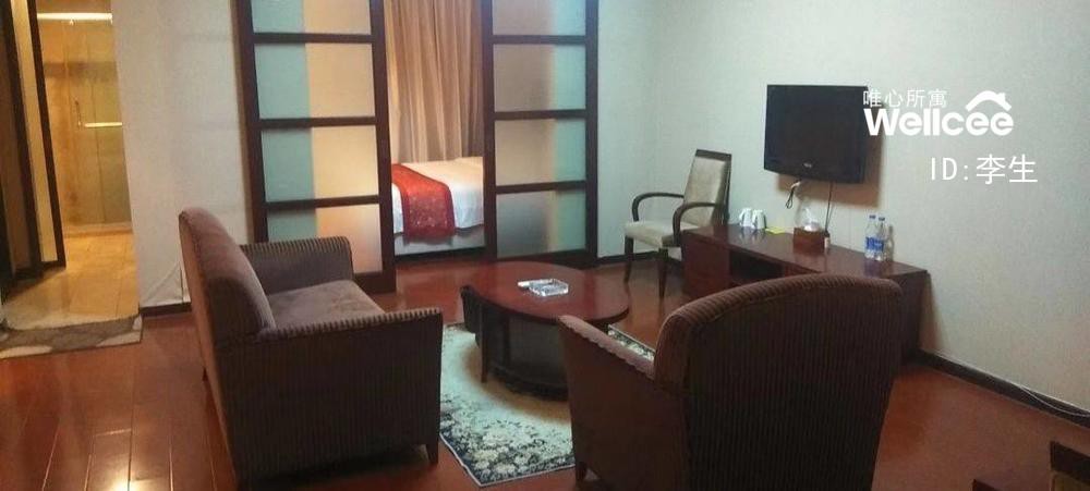 红顶会馆 1居室 1800元/月