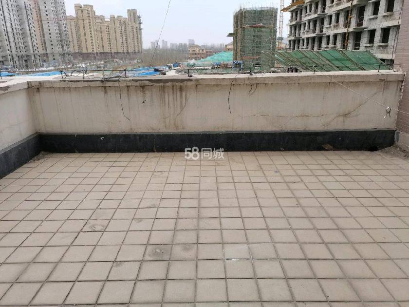 宏泰龙河枫景 随时看房·