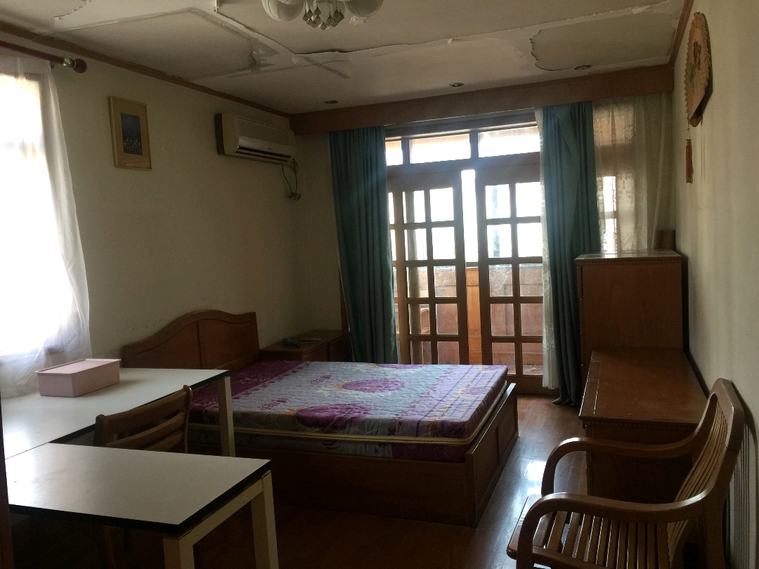 邯郸路20弄小区 随时看房·