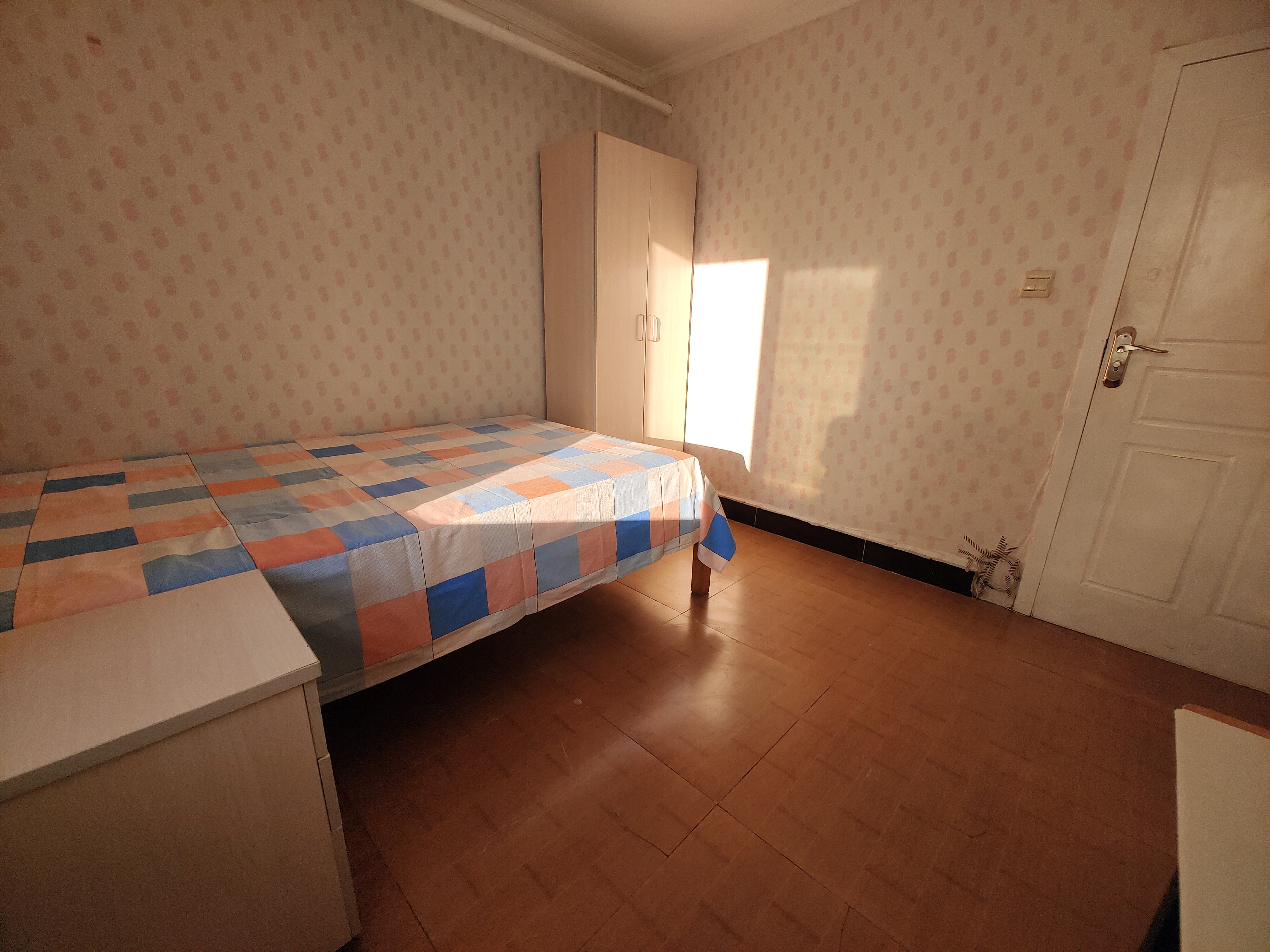 亚运村安慧里二区5号楼主卧）