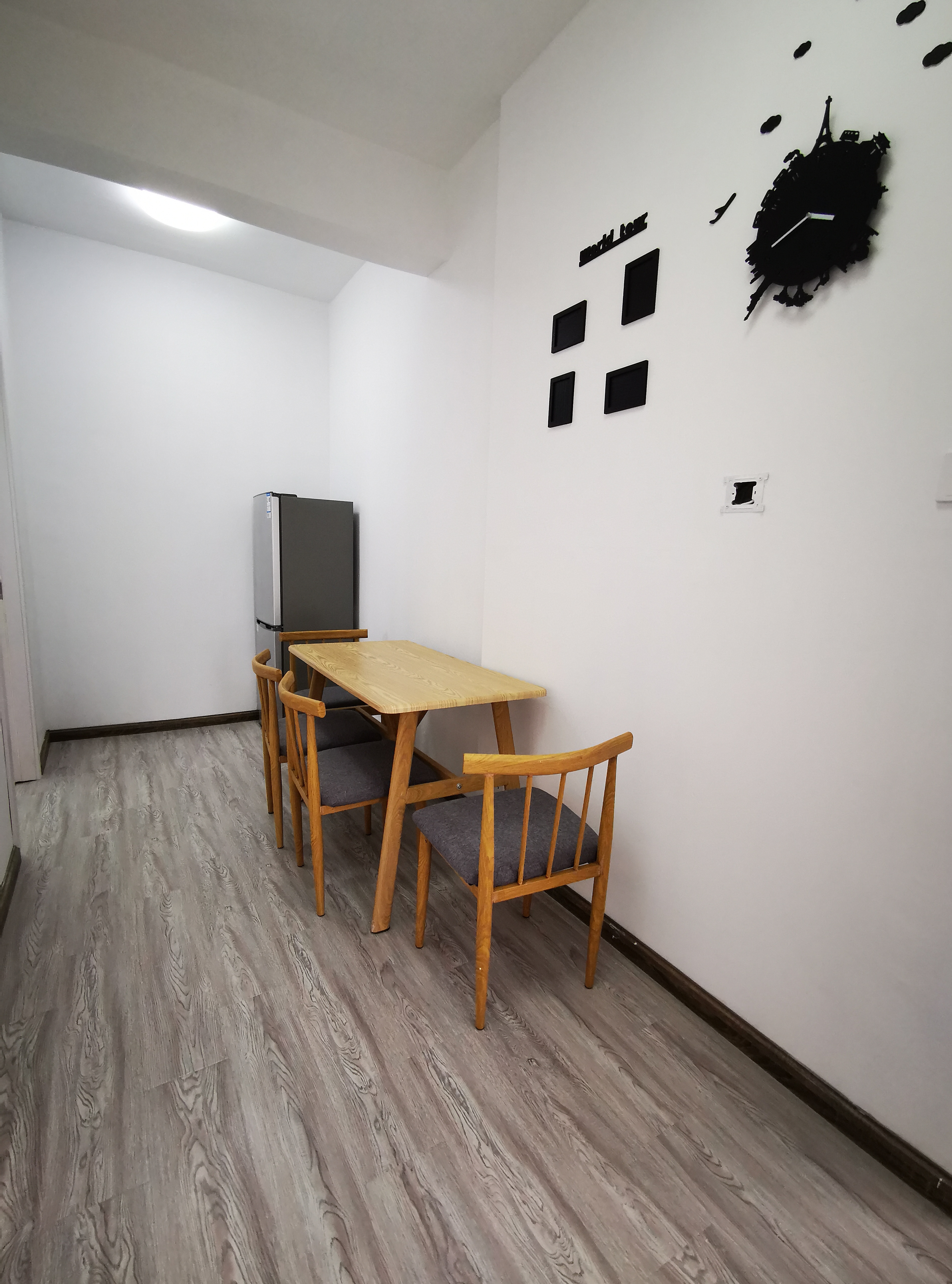 海德公园 1居室 1300元/月