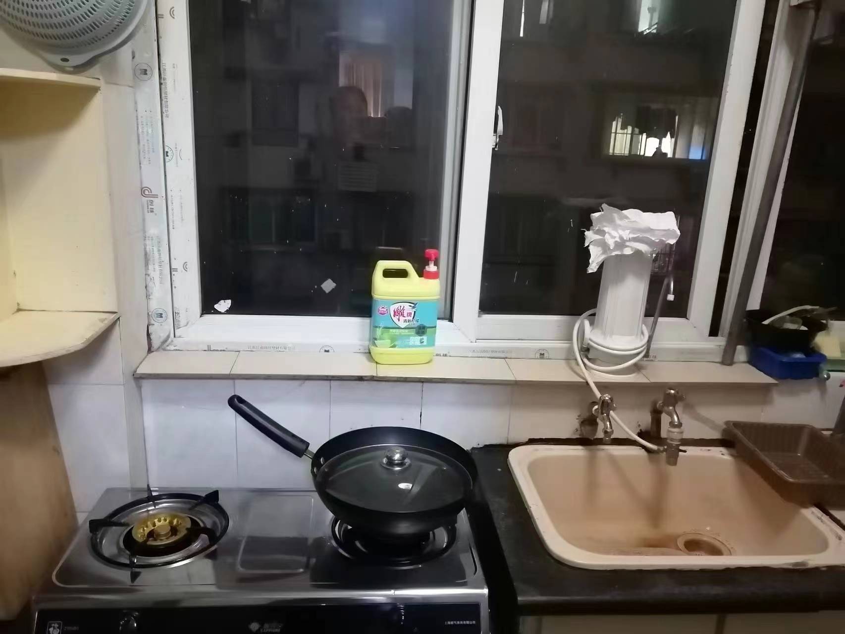 东三小区 随时看房·